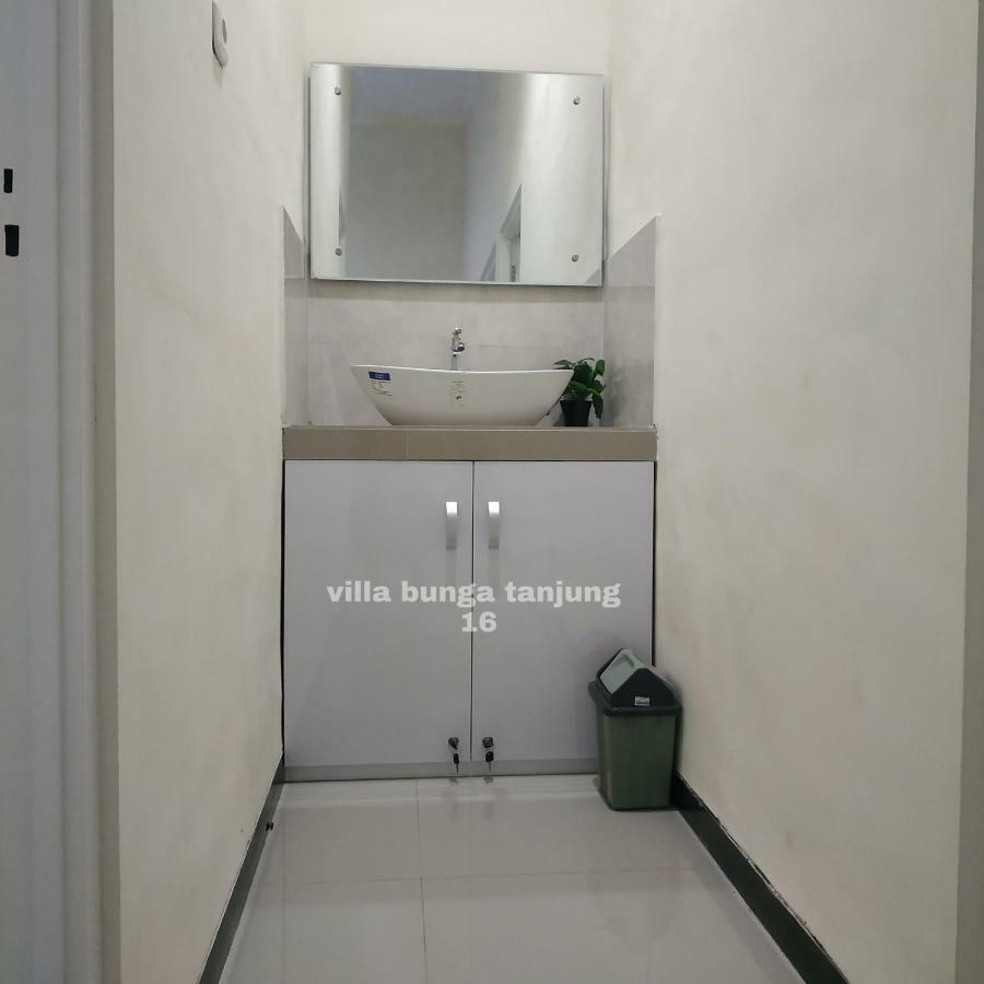 Villa Syariah Bunga Tanjung 16 Batu  Buitenkant foto