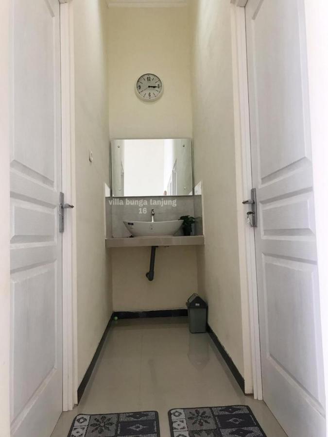 Villa Syariah Bunga Tanjung 16 Batu  Buitenkant foto