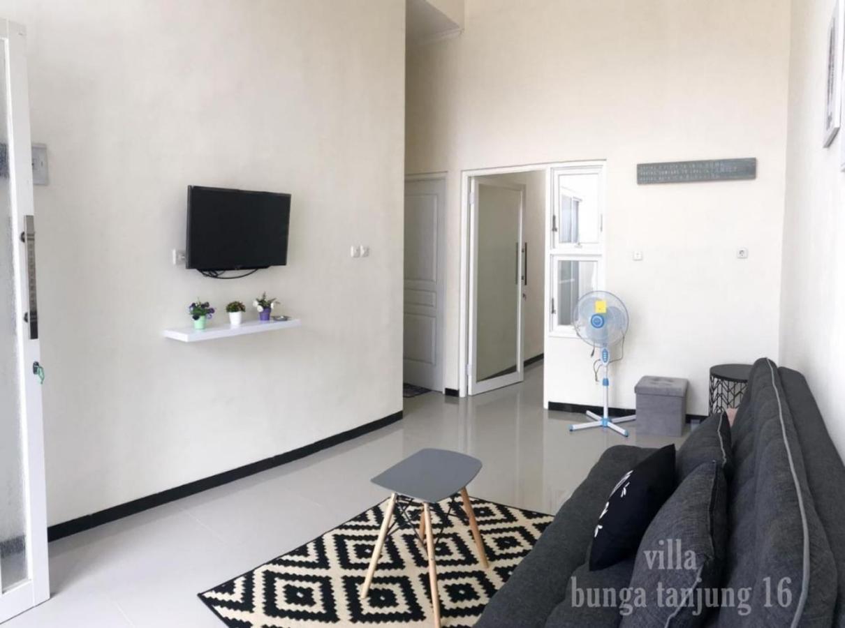 Villa Syariah Bunga Tanjung 16 Batu  Buitenkant foto
