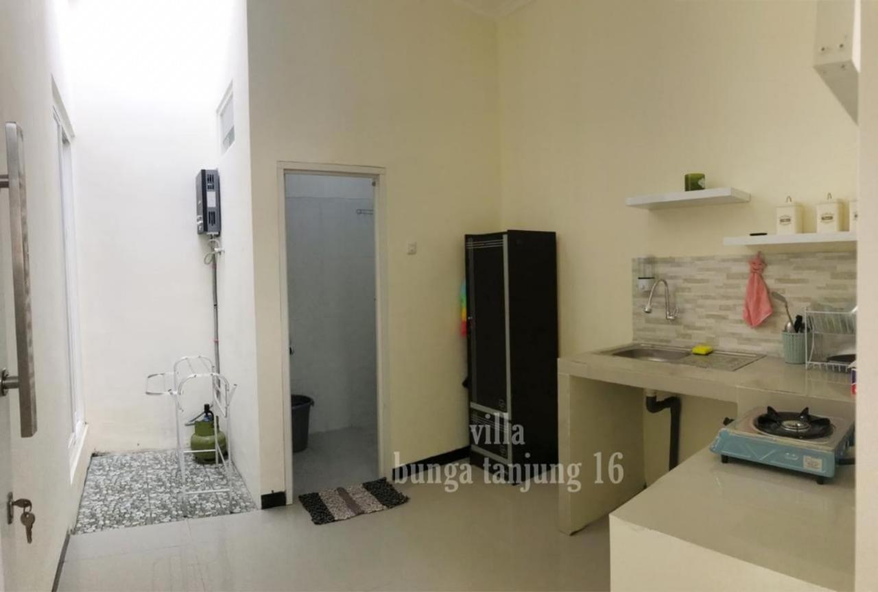 Villa Syariah Bunga Tanjung 16 Batu  Buitenkant foto